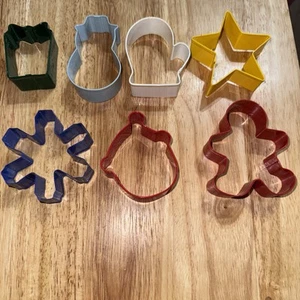 Christmas Theme Metal Cookie Cutters Mixed Lot Of 7 Snowflake Star Gingerbread - Picture 1 of 9
