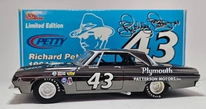 BLACK CHROME 1/24 RICHARD PETTY #43 1964 PLYMOUTH PATTERSON MOTORS UNNUMBERED - Picture 1 of 9