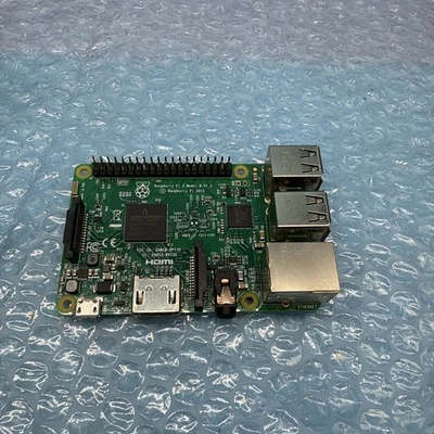 Raspberry Pi 3 Modelo B Cuatro Núcleos 1.2ghz 64bit CPU 1GB RAM WiFi y Bluetooth 4.1 Foto 1 de 2