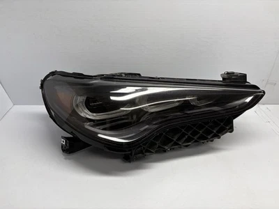 Faro derecho Alfa Romeo Giulia Stelvio 2024-2025 (lado pasajero) OEM Foto 1 de 4
