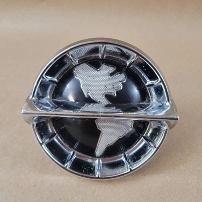 Oldsmobile Olds 88 98 Deluxe 1955 volante bocina tapa central emblema 566432 Foto 1 de 4