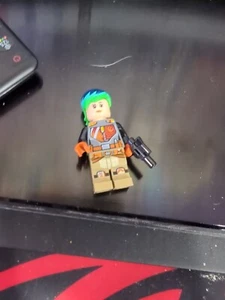 Lego Star Wars Sabine Wren Bright Green and Dark Blue Hair 75150 FAST SHIPPING - Picture 1 of 3