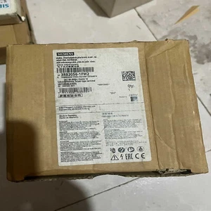 1 STCK. NEU SIEMENS 3RB2056-1FW2 elektronisches Überlastrelais SCHNELLER VERSAND USA kostenlose Steuern - Bild 1 von 2
