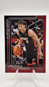 2025-26 Topps - Pelle Larsson #79 Team Color Border SSP - Picture 1 of 2