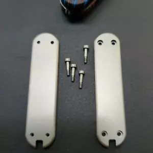 1 par de escalas de mango de cuchillo de titanio para navajas suizas multifuncionales de 58 mm - Imagen 1 de 4