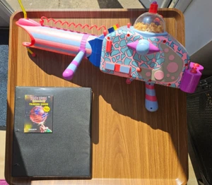 Killer Klowns from outer space full set Cardsmith cards and popcorn gun prop... - Picture 1 of 9