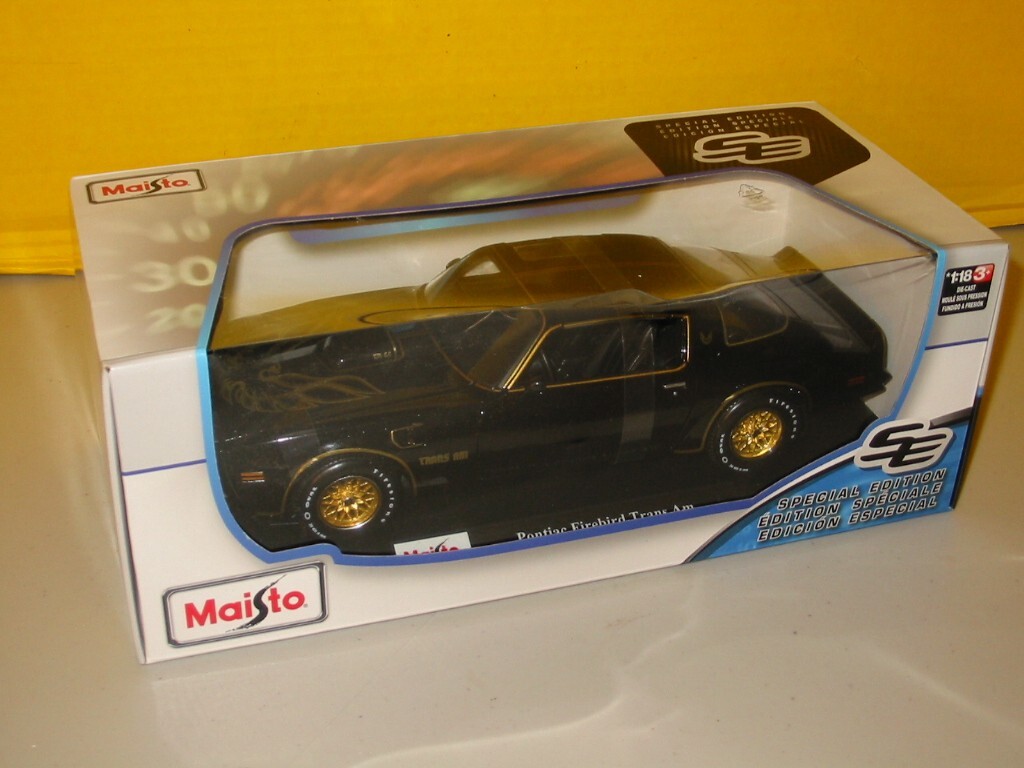 Smokey and the Bandit Pontiac 1:18 Scale Diecast & Toy