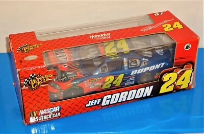Winner's Circle 2007 Jeff Gordon #24 DuPont Monte Carlo SS Capucha Abierta 1/24 con Estuche Foto 1 de 4