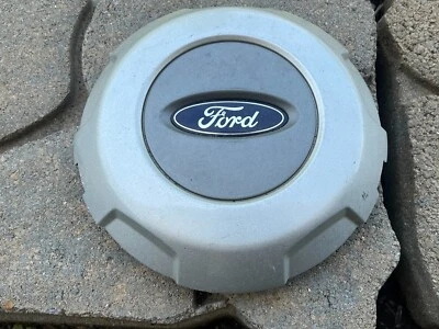 Tapa central de rueda plateada Ford F-150 OEM 4L34-1A096-BC 2004 2005 2006 2007 2008 Foto 1 de 2