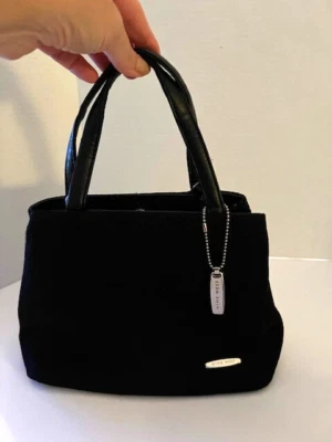 Lovely Black Nine West Small Black Bag Top Snap Purse Double Strap Excellent - Image 1 of 4