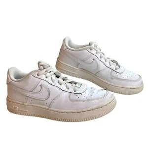 Nike AF1 Air Force 1 Sneakers Size 5.5Y White Basketball Comfort Shoe DH2920-111 - Picture 1 of 12