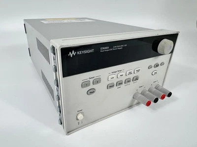 Fuente de alimentación de CC de doble salida Keysight E3646A 0–8V/3A o 0–20V/1.5A - SN: 56266498 Foto 1 de 4