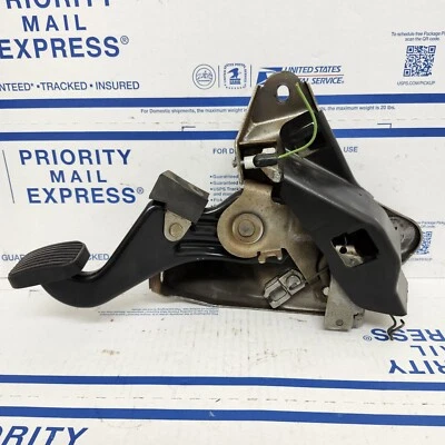 ✅96-99 FORD TAURUS sedán 3,0 L freno de estacionamiento de emergencia pedal de piso OEM Foto 1 de 4