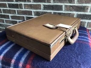 VINTAGE 1980's BRAZILIAN HARDSIDE WOOD BOX BELTING LEATHER BRIEFCASE BAG R$1298 - Imagen 1 de 12