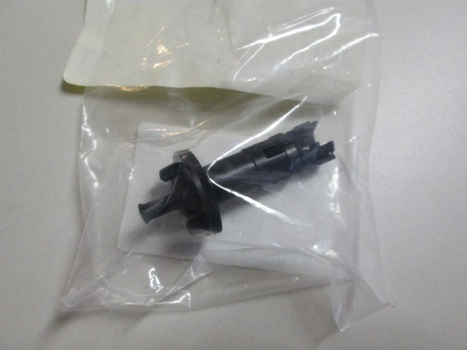 PESTILLO PUERTA COMBUSTIBLE CHEVROLET AVEO PONTIAC G3 96534241 Foto 1 de 2