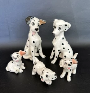 Vintage Set of 5 Disney 101 Dalmatians Dog Family Figures / Figurines Japan - Bild 1 von 10