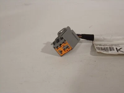 11 12 13 2011 2012 VOLVO S60 HEADLIGHT DRIVER BULB SOCKET PANEL PLUG 6WIRE K1968 - Image 1 of 2