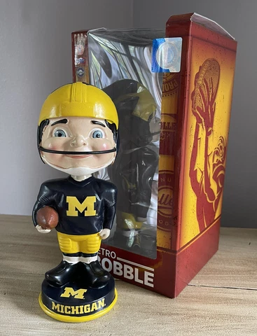 MICHIGAN WOLVERINES Vintage Retro Football Player Nodder Bobblehead NIB! Cover