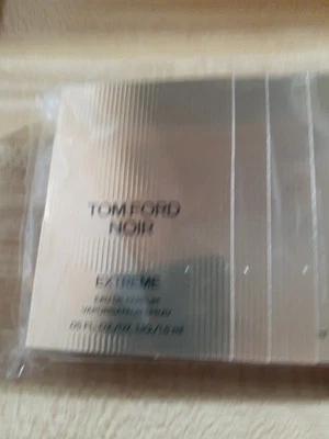 PAQUETE DE 25 SELLADOS Tom Ford Extreme .05 FL OZ 1.5 Ml Foto 1 de 3