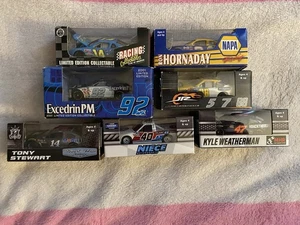 NASCAR 1/64 Diecast Lot of 7: Excedrin PM Promo, Almirola Hellmans + Bayne PlanB - Bild 1 von 1