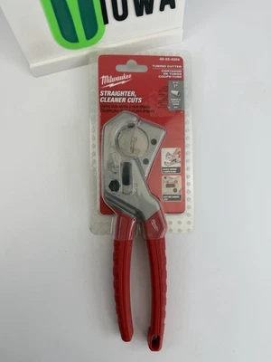 Milwaukee 48-22-4204 Tubing Cutter 1" Cap Rubber, Plastic, Pex - Image 1 of 2