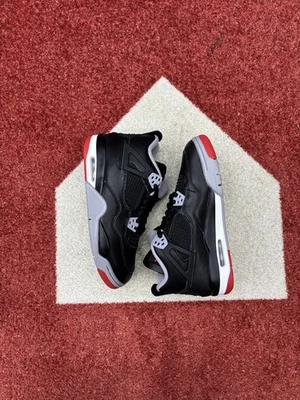 Talla 7Y - Air Jordan 4 Retro Bred Reimagined GS Foto 1 de 4