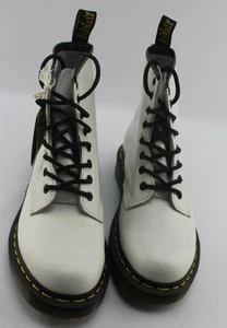 Doc Martens Damen Gr. 6 Weiß mit schwarzen Schnürsenkeln Combat Boots Schnürstiefel Neu  - Bild 1 von 5