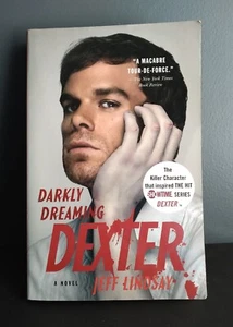 DARKLY DREAMING DEXTER, paperback by Jeff Lindsay - Picture 1 of 3