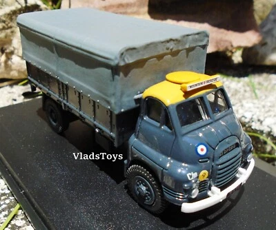 Oxford 1/76 Bedford RL - Mountain Rescue, RAF Kinloss, 1950s 76RL001 - Image 1 of 4