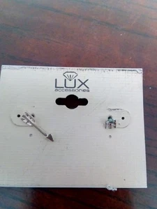Lux Accessories, arrow earrings  - Picture 1 of 3