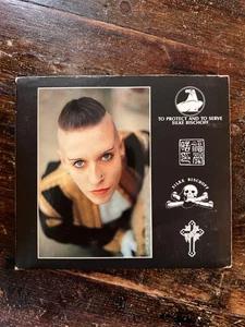 SILKE BISCHOFF - To Protect and to Serve - CD - VG003 - Bild 1 von 3