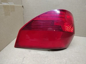 Faro trasero derecho/pasajero Toyota Sienna 2004-05 81550ae010 - Imagen 1 de 8