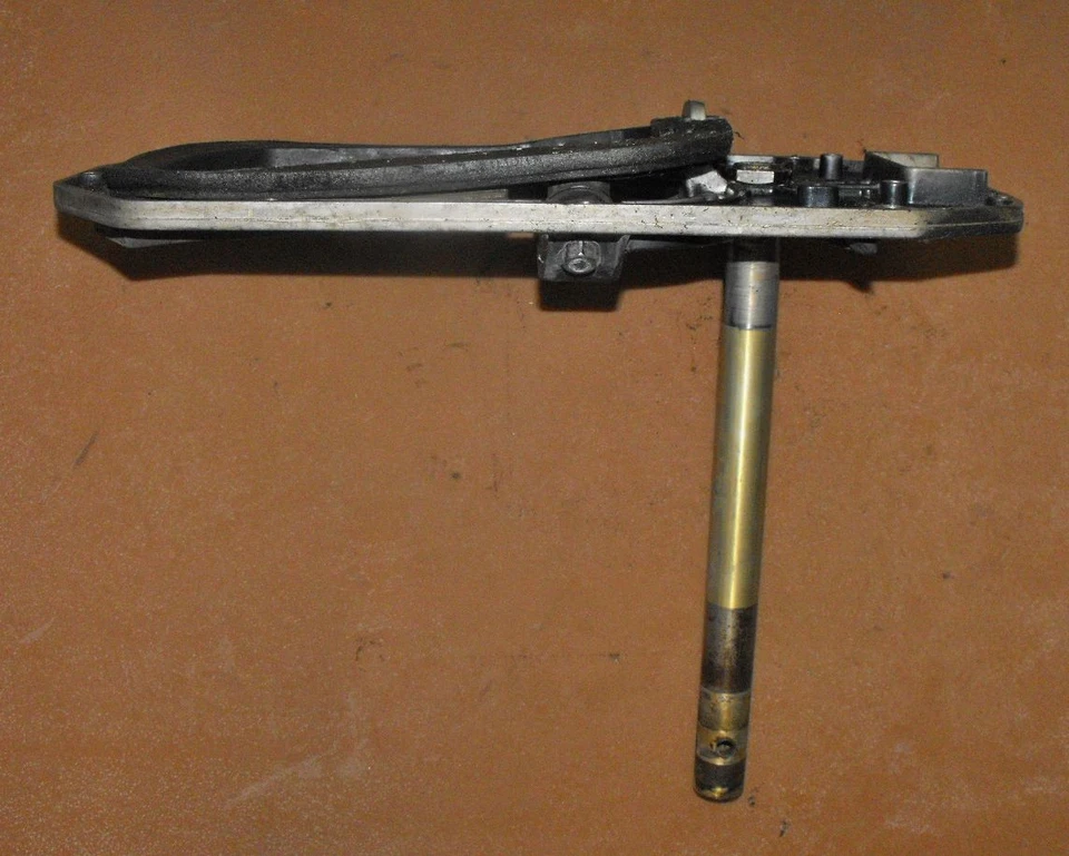 Force 50 HP Kingpin And Plate Assembly PN FS307940 Fits 1986-1992 - Image 1 of 4