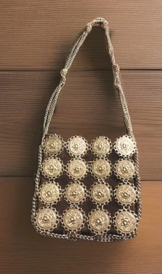 Bolso de Mano Italiano de Alta Costura DORADO Metal Gamuza Color Mate De Colección Años 60 RARO Foto 1 de 4