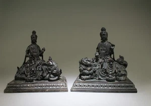 Un par de guanyin de bronce sentados sobre león y elefante - Imagen 1 de 13