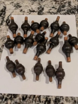 Victorian Spindles From Original Oak Fretwork, Set Of 19 Spindles - Image 1 of 4