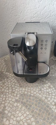 Nespresso Latissima Premium EN720 - Bild 1 von 4