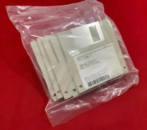 NEW! PC DOS 7 OEM on 5 x 3.5" Floppy discs IBM (No manual) - Picture 1 of 7