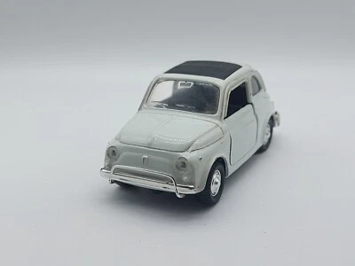 Fiat 500L Bianco 1:25 Polistil NO BOX - Immagine 1 di 4