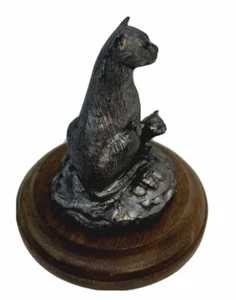 2001 Michael Ricker Rocky Mountain Löwe Figur #638 auf Ständer 3 x 4 Zoll - Bild 1 von 8