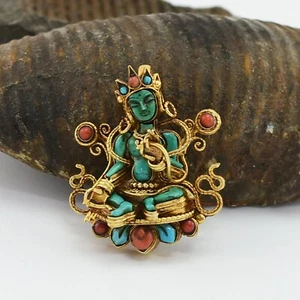 Colgante de Plata Tara Verde Hecha a Mano Expertly de Patan, Nepal - Imagen 1 de 4
