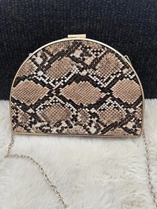 Estee & Lilly Women Snakeskin Clutch/Bag/Crossbody/Purse w/Chain Strap & Snap - Picture 1 of 10