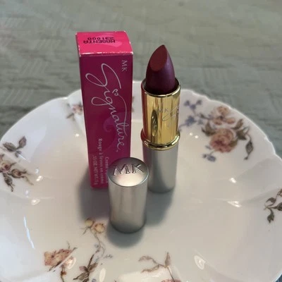 Mary Kay Signature Creme Lipstick Magenta 231000 RARE - New in Box!!🌸🌸 - Image 1 of 3