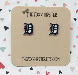 Old English D Inspired Stud Earrings - Picture 1 of 2