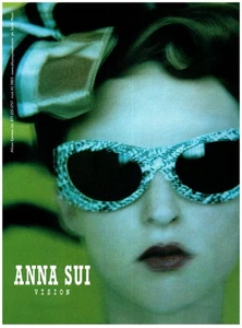 ANUNCIO IMPRESO, 2002 Anna Sui Vision Retro Y2K Moda Gafas Desenfoque Primer Plano Allison - Imagen 1 de 1