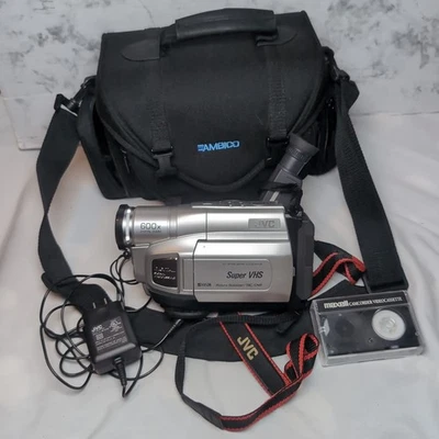 JVC GR-SXM250U VHS-C Compact Camcorder W/  Bag, Battery, Charger Tested Works - Image 1 of 4