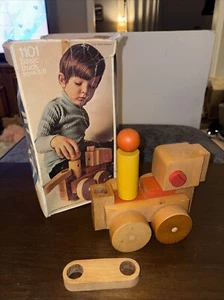 Vintage 1970 Princeton Playthings Wooden  Basic Truck  1101 Maple Hardwood - Picture 1 of 10