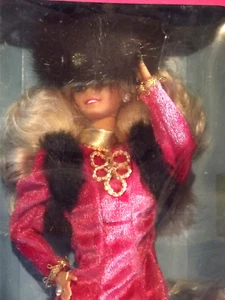 1988 MATTEL BARBIE RUSSIAN WORLD COLLECTION VINTAGE BARBIE DOLL B88 - Picture 1 of 7