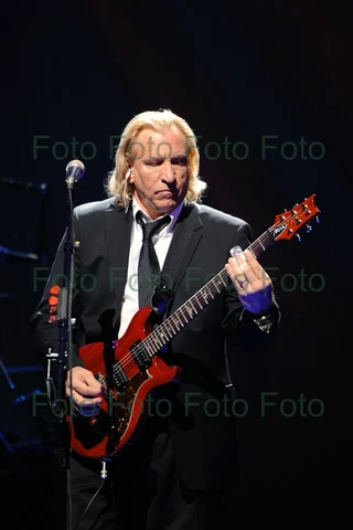 Joe Walsh Eagles Rock Music Photo 7 7/8x11 13/16in Without Autograph (Be-8 Cover