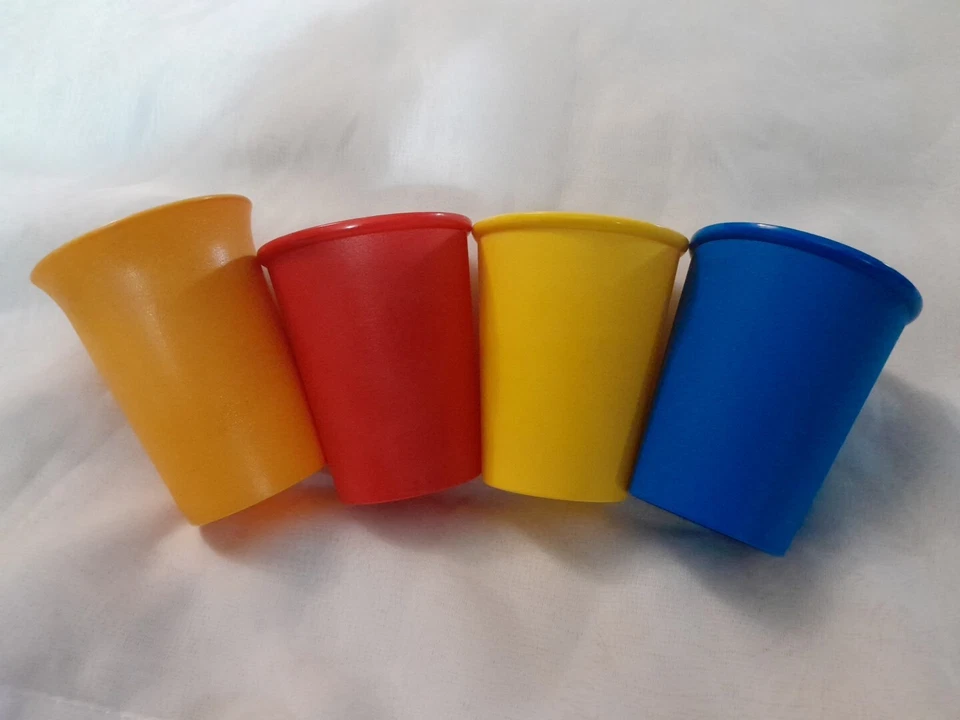 The First Years 3 Sippy Cups (7 OZ) Vintage 1991 Tumble Mates TUPPERWARE! cup - Image 1 of 3